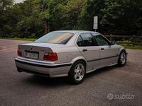 Usata BMW 320 150 CV (110 kW) 1991 Grigio Berlina