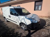 Usata Opel Combo 105 CV (77 kW) 2016 Bianco Monovolume