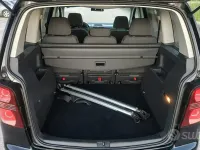 Usata VW Touran Highline 105 CV (77 kW) 2009 Nero Monovolume