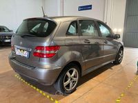 Usata Mercedes B180 Executive 116 CV (85 kW) 2010 Grigio Monovolume