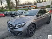 Usata Mercedes GLA180 Premium 136 CV (100 kW) 2017 Grigio SUV