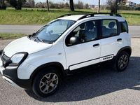 Usado Fiat Panda Cross Cross 95 CV (69 kW) 2017 Utilitario
