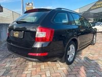 Begagnad Skoda Octavia Elegance 105 HK (77 kW) 2014 Lila Kombi