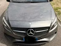 Usata Mercedes A180 Premium 122 CV (89 kW) 2016 Grigio Utilitaria