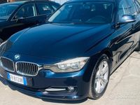 Usata BMW 316 Sport Line 116 CV (85 kW) 2013 Blu Station wagon