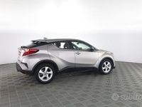 Usata Toyota C-HR Active 122 CV (89 kW) 2019 Grigio SUV
