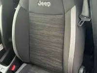Usado Jeep Avenger Longitude 101 CV (74 kW) 2025 Beige SUV