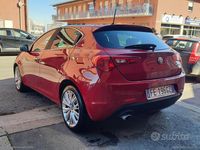 Usata Alfa Romeo Giulietta Super 120 CV (88 kW) 2016 Rosso Utilitaria