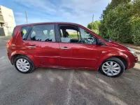 Usata Renault Scénic II Dynamique 111 CV (81 kW) 2007 Rosso Monovolume