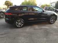 Usata Jaguar F-Pace R-Sport 180 CV (132 kW) 2018 Nero SUV
