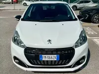Usata Peugeot 208 82 CV (60 kW) 2018 Bianco Utilitaria