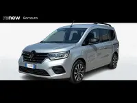 Usata Renault Kangoo Techno 116 CV (85 kW) 2025 Grigio chiaro Monovolume