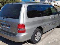 Usata Kia Carnival 145 CV (106 kW) 2005 Argento Monovolume