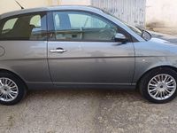 Usata Lancia Ypsilon 75 CV (55 kW) 2008 Grigio Utilitaria