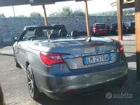 Käytetty Lancia Flavia 170 HP (125 kW) 2012 Ruskea Avoauto