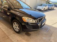 Usata Volvo XC60 Kinetic 163 CV (119 kW) 2010 Nero SUV