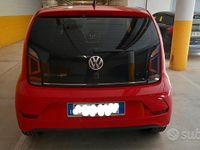 Usata VW up! Highline 68 CV (50 kW) 2017 Rosso Utilitaria