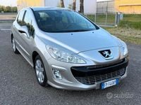 Usata Peugeot 308 90 CV (66 kW) 2008 Grigio Berlina