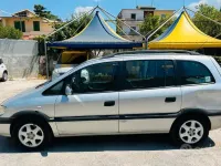 Usata Opel Zafira Elegance 101 CV (74 kW) 2002 Grigio Monovolume
