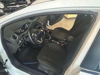 Usata Ford Fiesta Titanium 82 CV (60 kW) 2013 Bianco Berlina