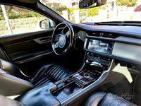 Usata Jaguar XF 180 CV (132 kW) 2016 Bianco Berlina