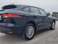 Begagnad Jaguar F-Pace Portfolio 241 HK (177 kW) 2017 Blå SUV