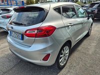 Usata Ford Fiesta Titanium 86 CV (63 kW) 2018 Argento Utilitaria