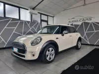 Usata Mini Cooper D Business 95 CV (69 kW) 2015 Beige Utilitaria