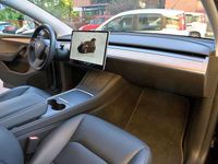 Usata Tesla Model Y RWD 219 kW (299 CV) 2023 Nero SUV