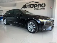 Usata Volvo V60 Business Edition 150 CV (110 kW) 2018 Nero Station wagon