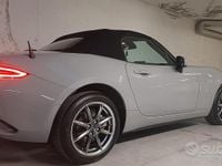 Usata Mazda MX5 132 CV (97 kW) 2025 Grigio Cabrio
