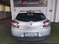 Usata Renault Mégane GrandTour LIMITED 110 CV (80 kW) 2016 Argento Station wagon