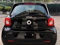 Usata Smart ForFour Passion 71 CV (52 kW) 2017 Rosso Utilitaria