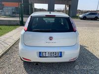 Usata Fiat Punto Lounge 75 CV (55 kW) 2013 Bianco Utilitaria
