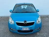 Usata Opel Agila 65 CV (47 kW) 2008 Bluazzurro Utilitaria
