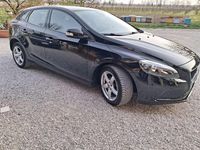 Usata Volvo V40 Business Edition 120 CV (88 kW) 2018 Nero Berlina