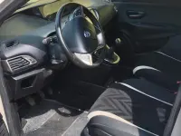 Usata Lancia Ypsilon 95 CV (69 kW) 2017 Bianco Utilitaria