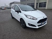 Usata Ford Fiesta 95 CV (69 kW) 2017 Bianco Berlina