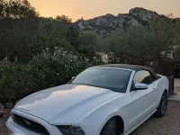 Usata Ford Mustang 310 CV (228 kW) 2013 Bianco Cabrio