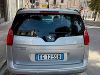 Usata Peugeot 5008 112 CV (82 kW) 2011 Monovolume