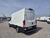 Usata Iveco Daily 126 CV (92 kW) 2016 Bianco Furgone