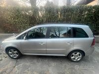 usata Opel Zafira 1.6 twinport Enjoy 105cv