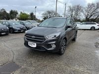 Usata Ford Kuga ST-Line 120 CV (88 kW) 2017 Grigio SUV