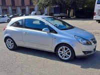 Usata Opel Corsa Club 75 CV (55 kW) 2007 Argento Utilitaria
