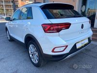 Usata VW T-Roc Life 150 CV (110 kW) 2023 Bianco SUV