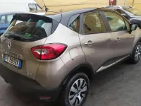 Usata Renault Captur Intens 90 CV (66 kW) 2016 Beige SUV