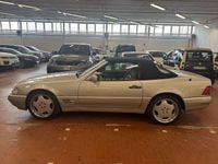 Usata Mercedes SL320 231 CV (169 kW) 1998 Argento Cabrio