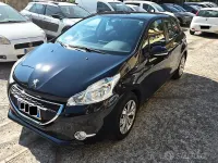 Usata Peugeot 208 68 CV (50 kW) 2015 Nero Utilitaria