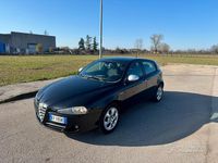 Usata Alfa Romeo 147 120 CV (88 kW) 2010 Nero Utilitaria