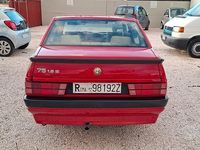 Usata Alfa Romeo 75 120 CV (88 kW) 1991 Rosso Berlina